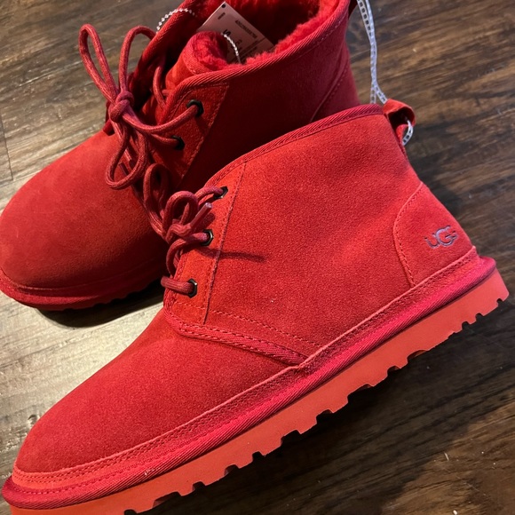 New UGGS Neumel boots for men size 9 - Picture 2 of 4